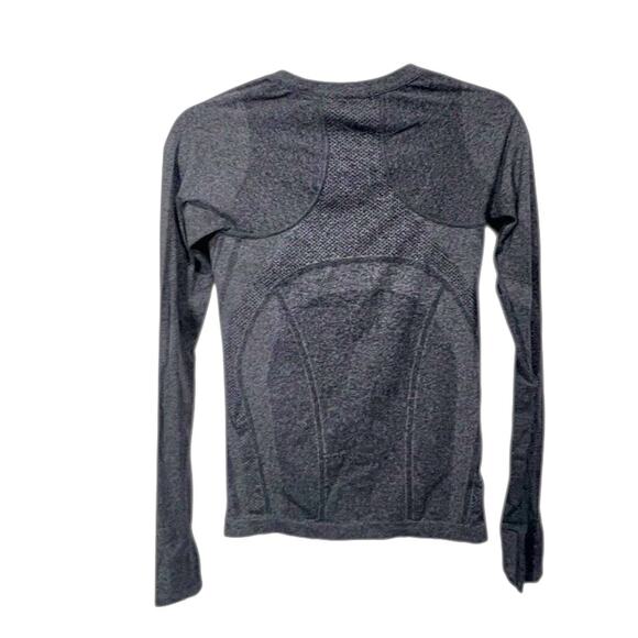 Athleta Momentum Seamless Shirt Top, long sleeve, size estimated M / L Gray - Picture 8 of 10